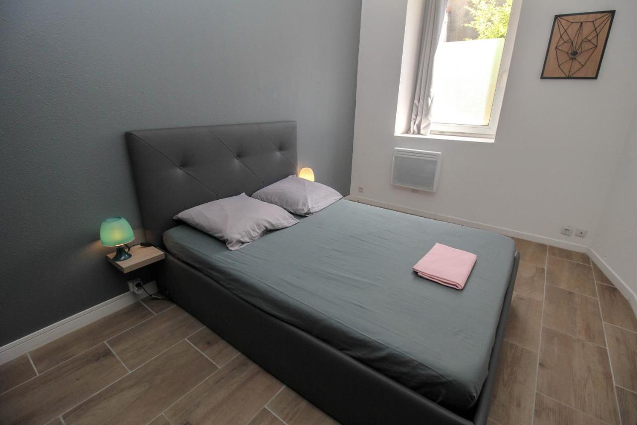 Calme en centre ville Appartement , spacieux et rénové à 50m de la Place Carnot Carcassonne Extérieur photo